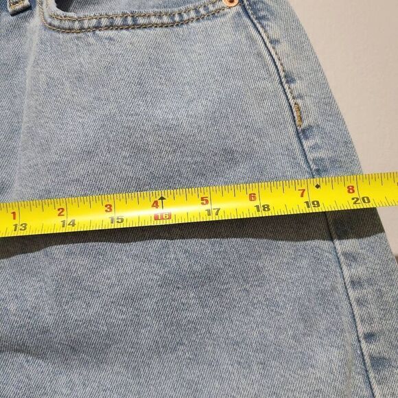 Universal Thread Boyfriend Shorts Size 10/30R - Picture 8 of 10